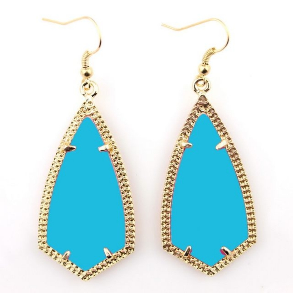 New Gorgeous 🥰 Aqua Blue Diamante Dangle Earring